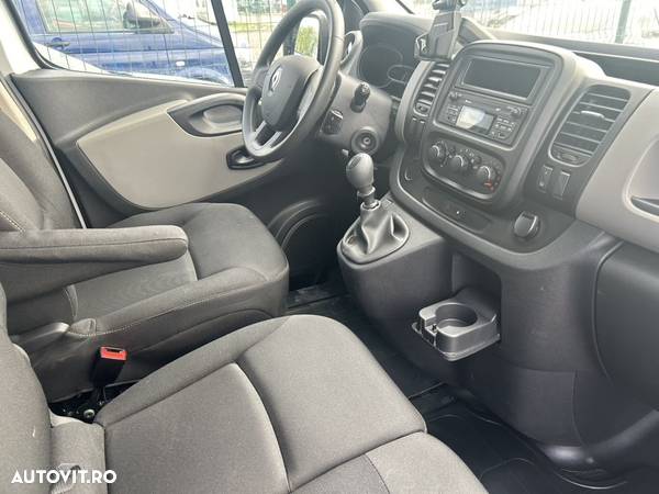 Renault TRAFIC - 6