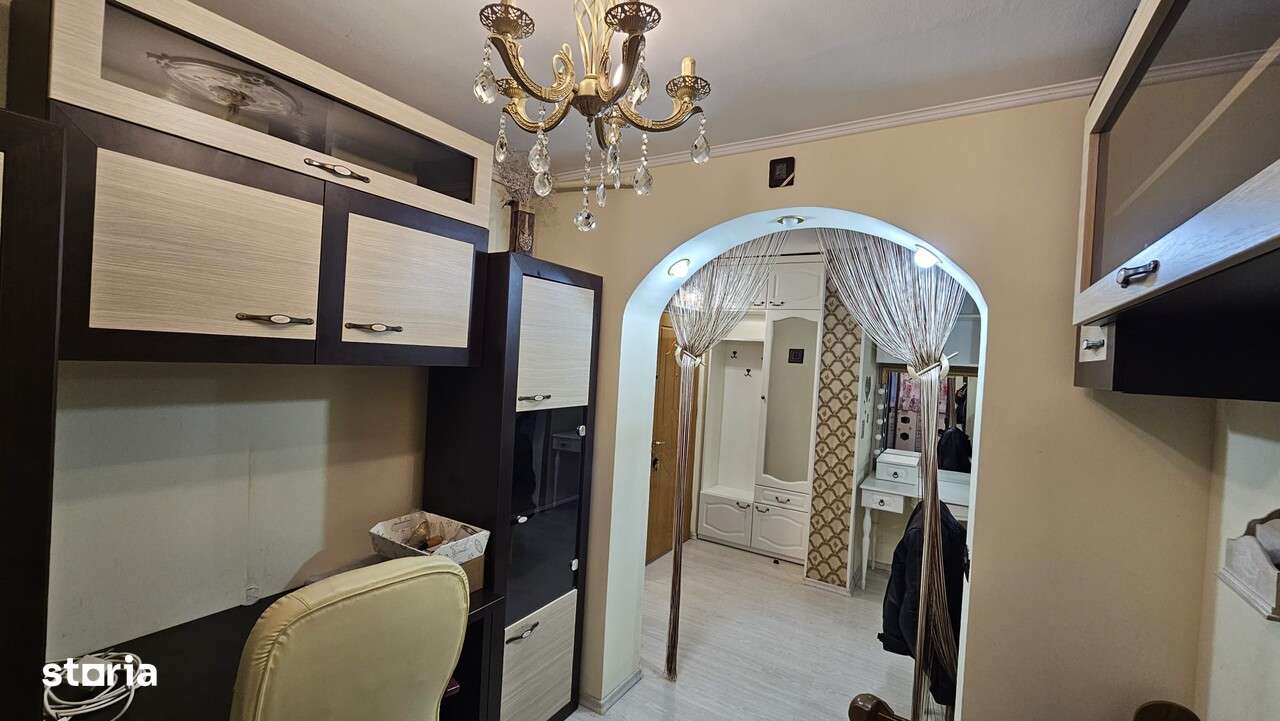 ENACHITA VACARESCU 2 camere decomandat la 325 euro/luna - Imagine principală: 4/10