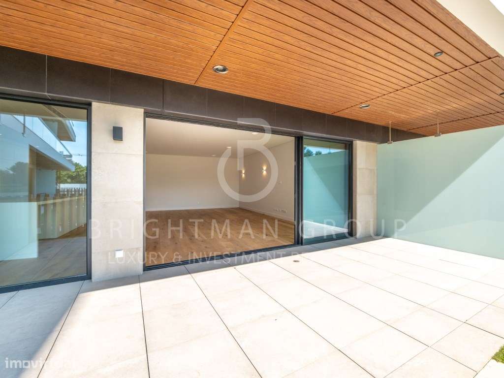 Apartamento T4 com jardim privativa, em Carcavelos-21