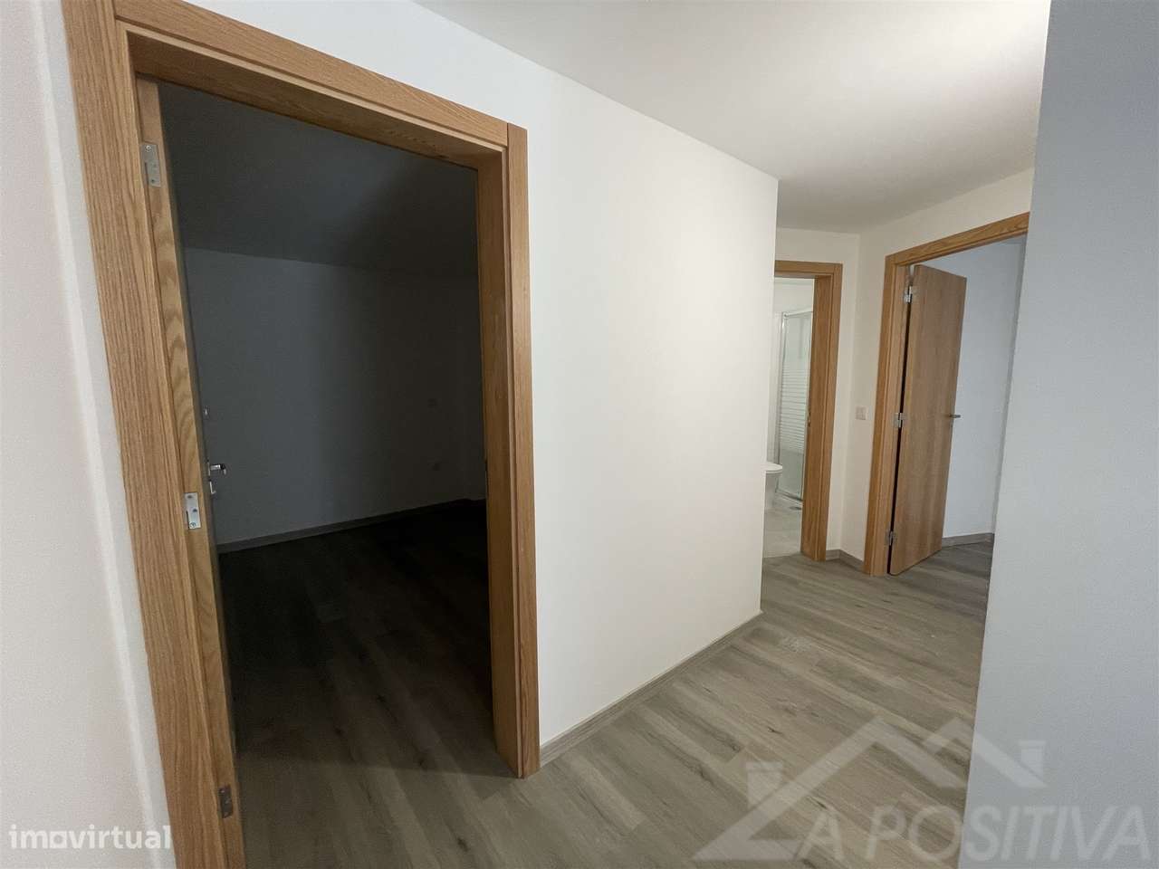 Apartamento T1+1 Venda em São João da Madeira,São João da Madeira-12