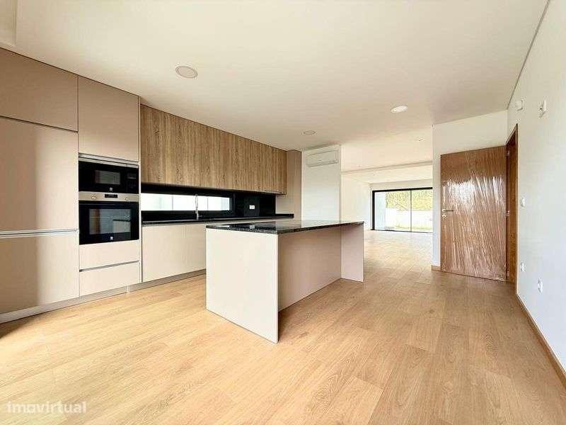 Moradia T3 NOVA - Lobão - Grande imagem: 4/12