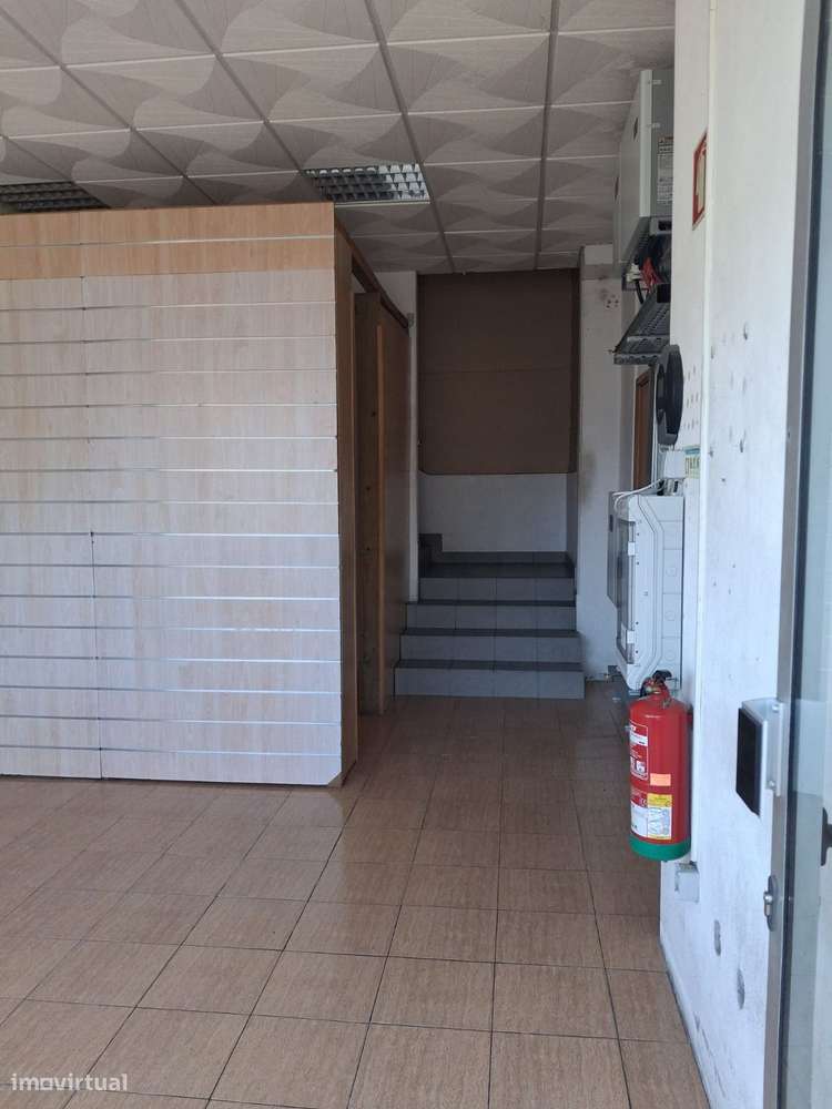 Armazém - Vila do Conde, Toughinhó - Venda ou Arrendamento-3