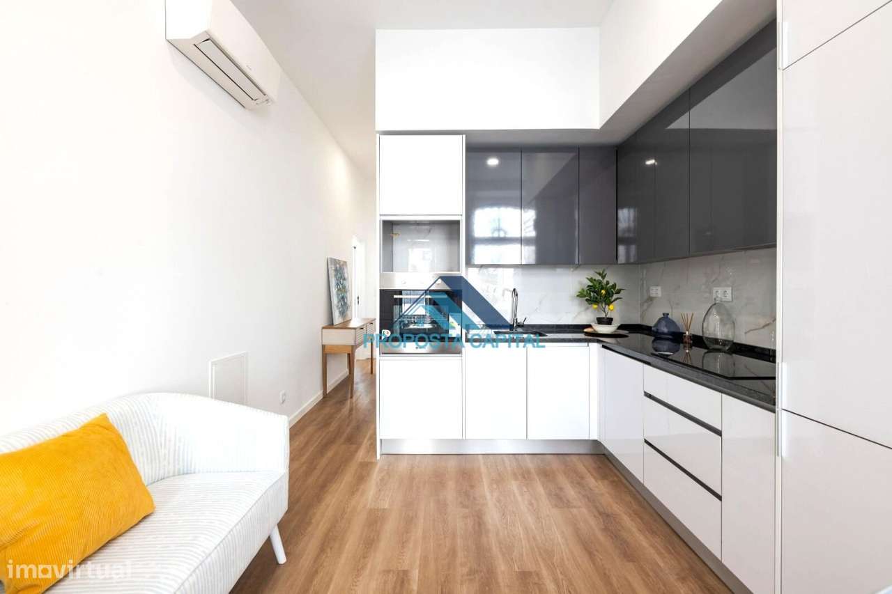 Apartamento T2 - Totalmente Remodelado-2