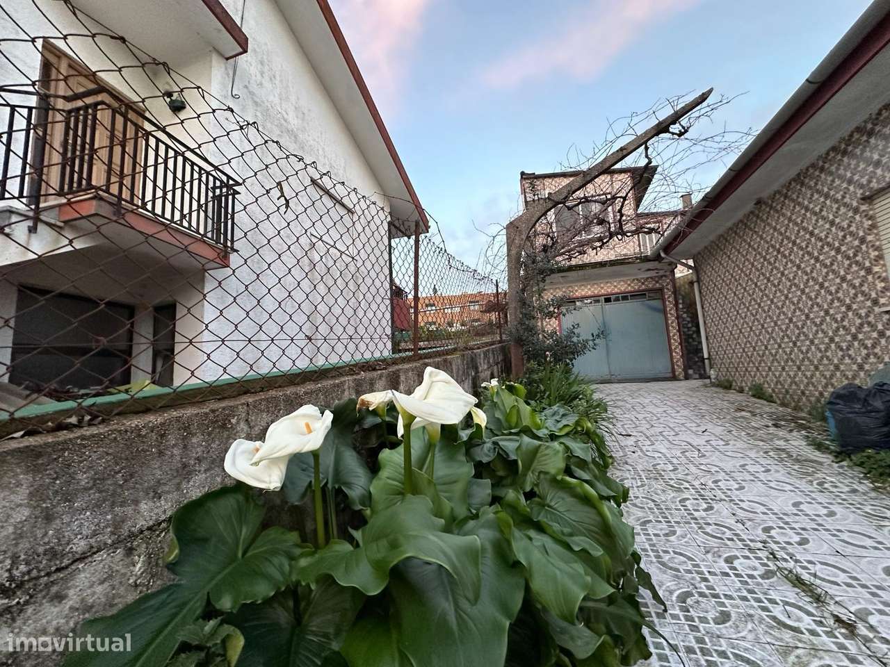 Moradia Térrea , T3 com 4 Frentes em Ermesinde - Grande imagem: 4/22