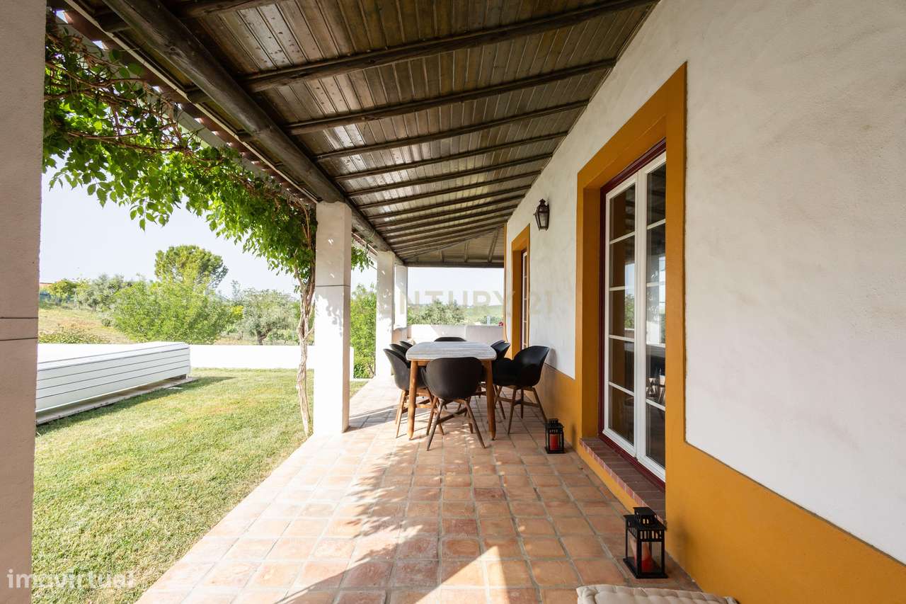 Quinta com piscina e vista sobre o Ribatejo, entre conforto e natureza-18