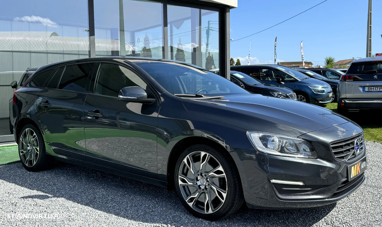 Volvo V60 1.6 D2 Summum Eco - 6