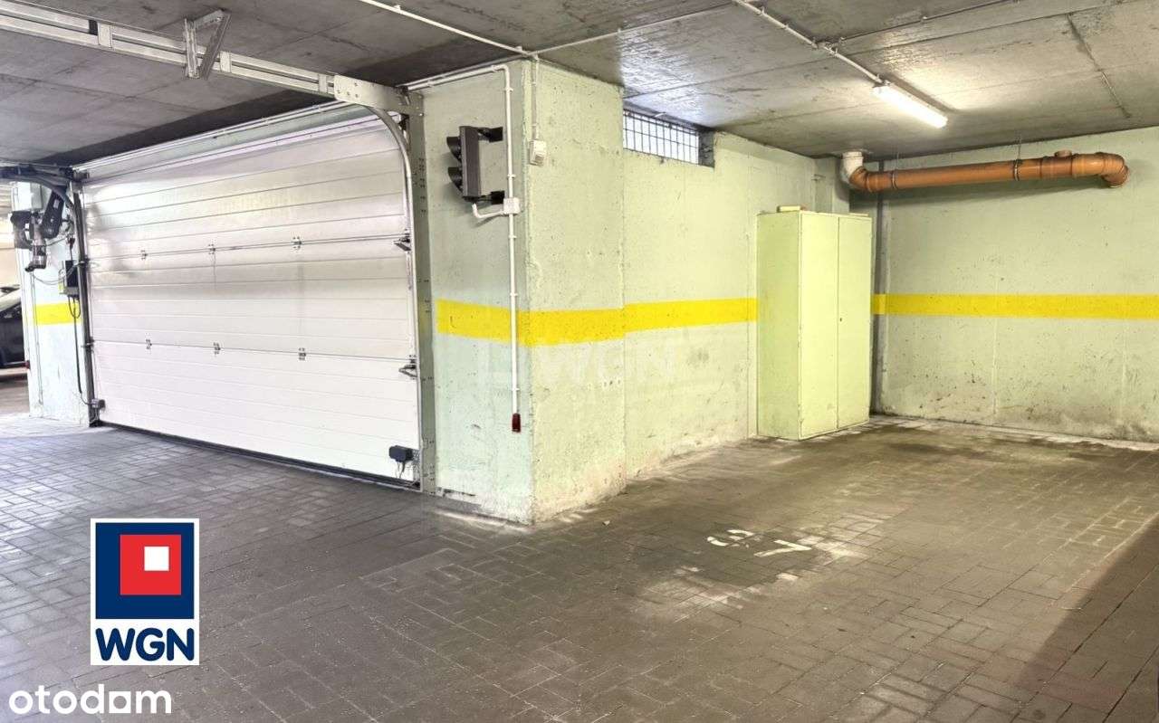 Miejsce postojowe w hali garażowej