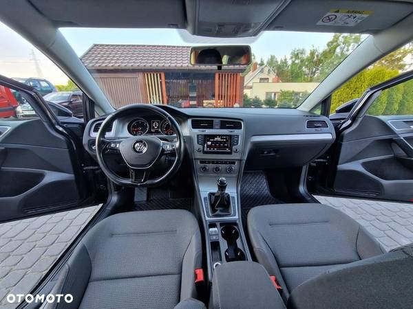 Volkswagen Golf VII 1.6 TDI BMT Comfortline - 19