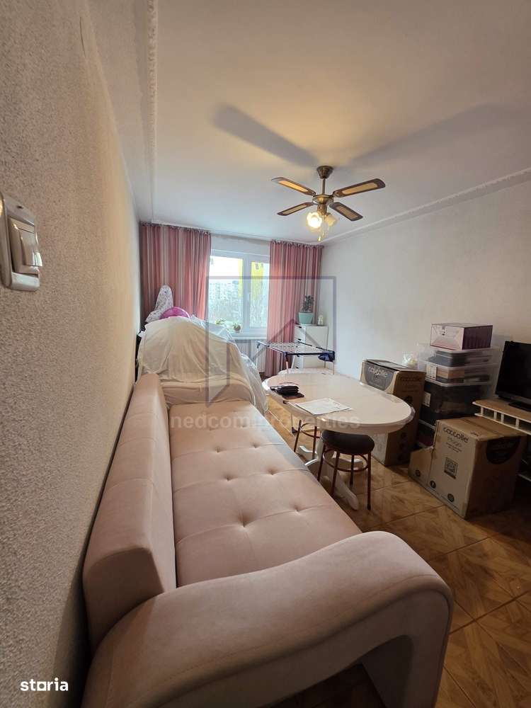 Vanzare apartament 3 camere Rahova - Barca