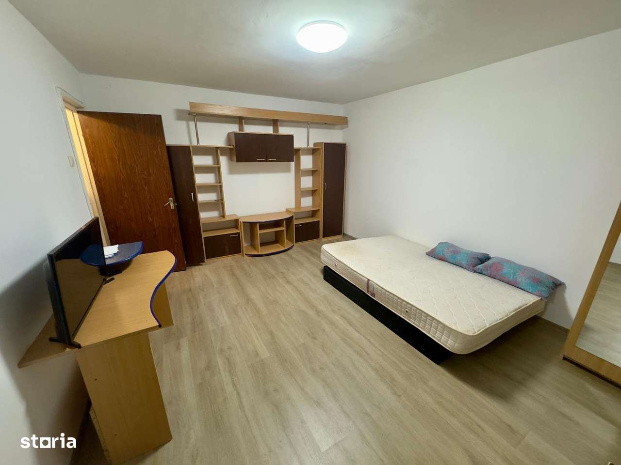 Garsoniera decomandata | 1 minut Metrou Gorjului | Bloc anvelopat - Imagine principală: 4/12