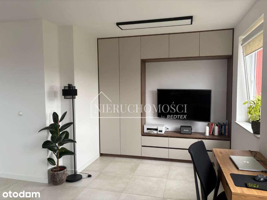 Wyremontowane, 3 piętro, winda, balkon, media miejskie, parking-2