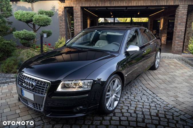 Audi S8 5.2 FSI Quattro - 2