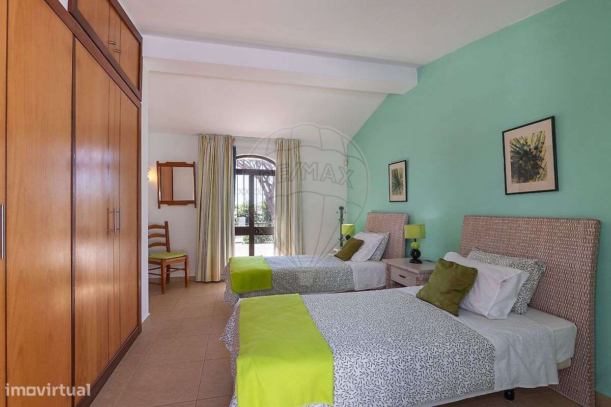 Moradia T4 para venda-34