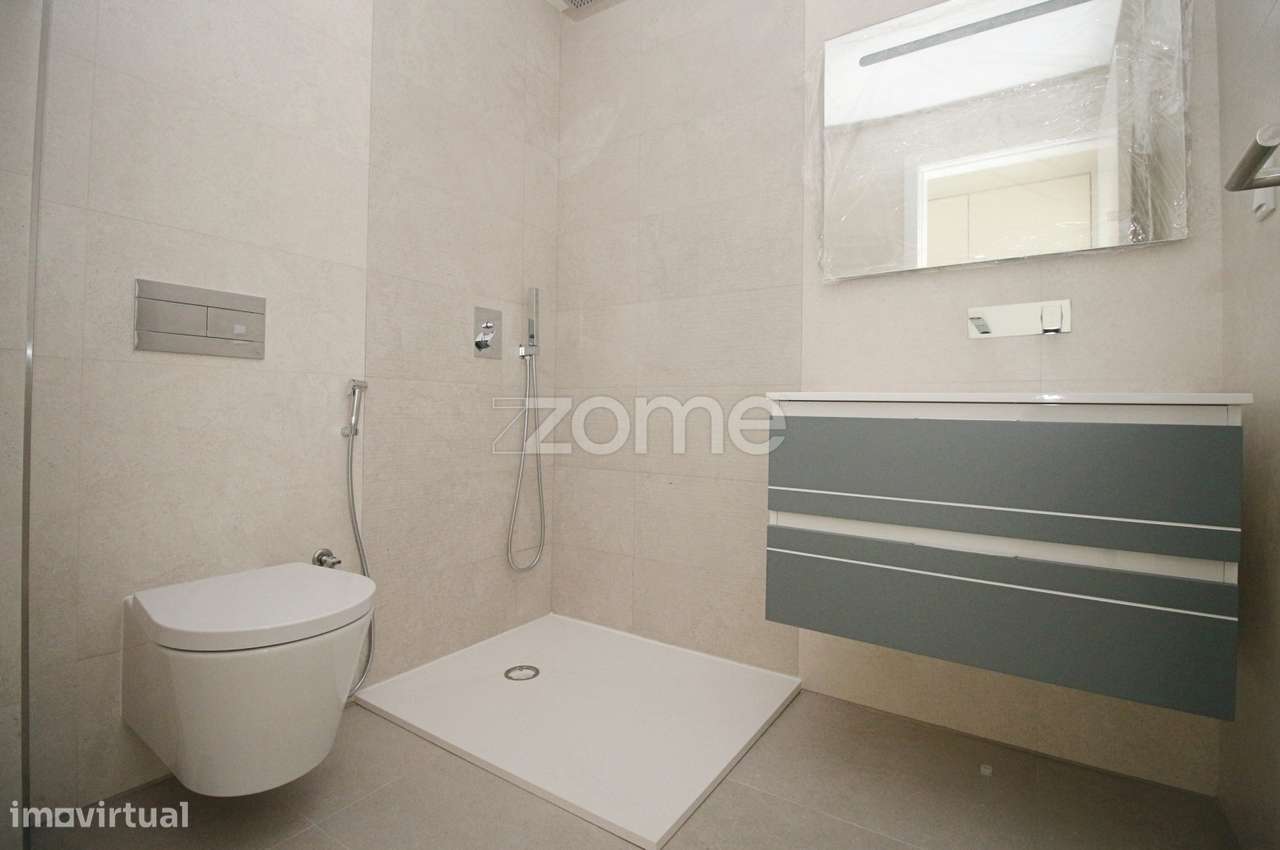 Apartamento T3 Duplex Novo Com Terraco E Piscina Na Urb Do Infantado