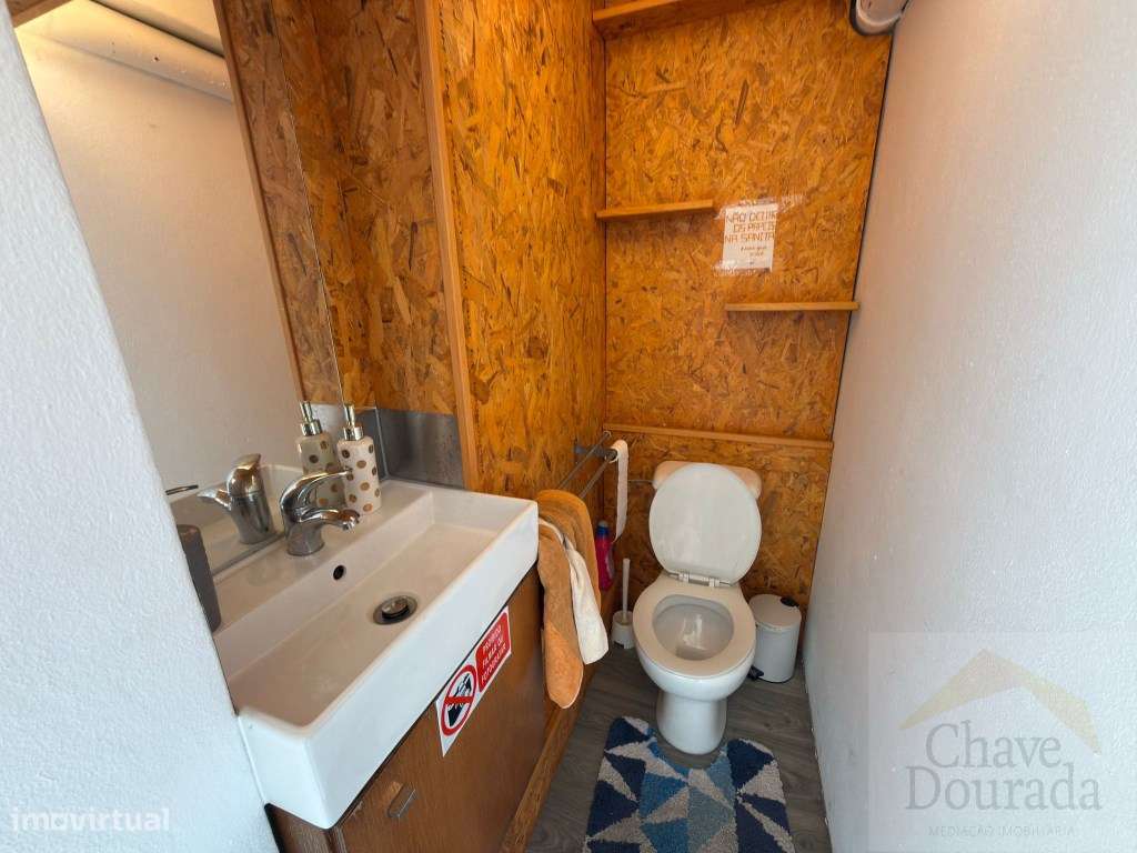 Apartamento T1+2 com garagem, em Santa Clara-23
