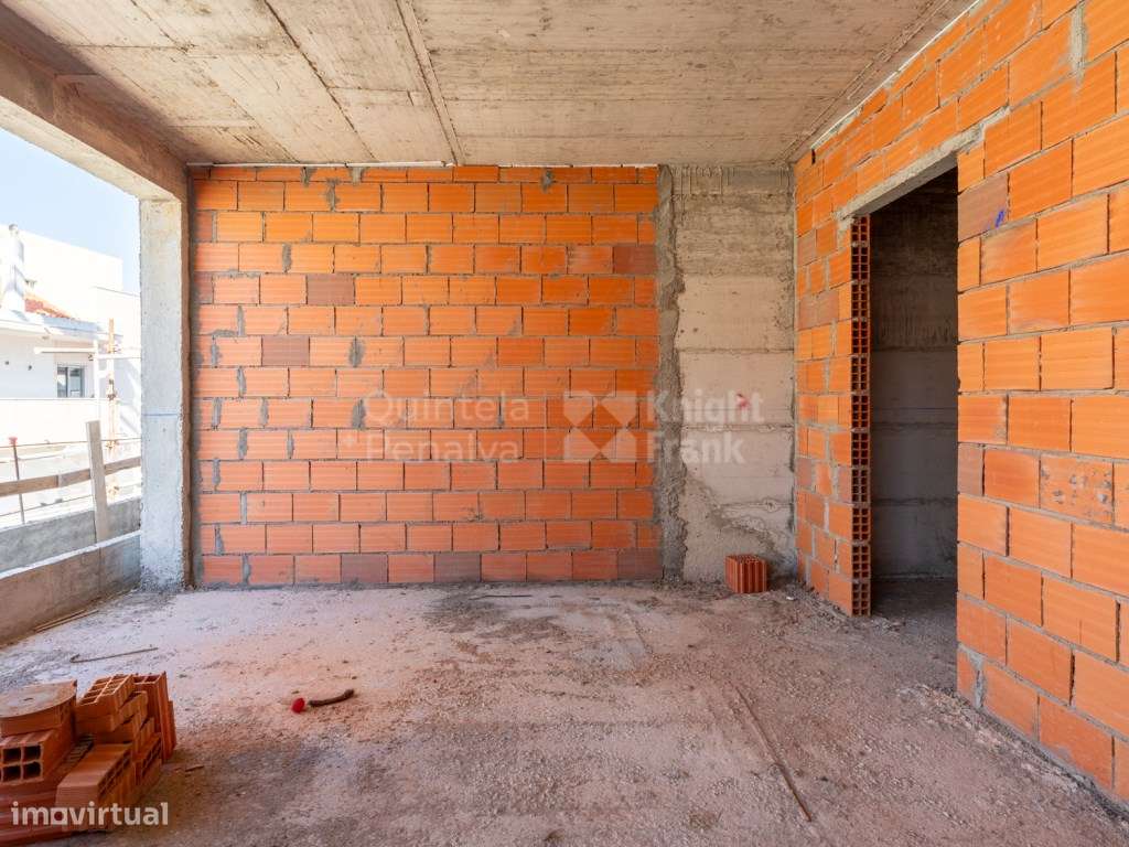 Apartamento T4 com garagem para venda em Cacilhas - Grande imagem: 5/37