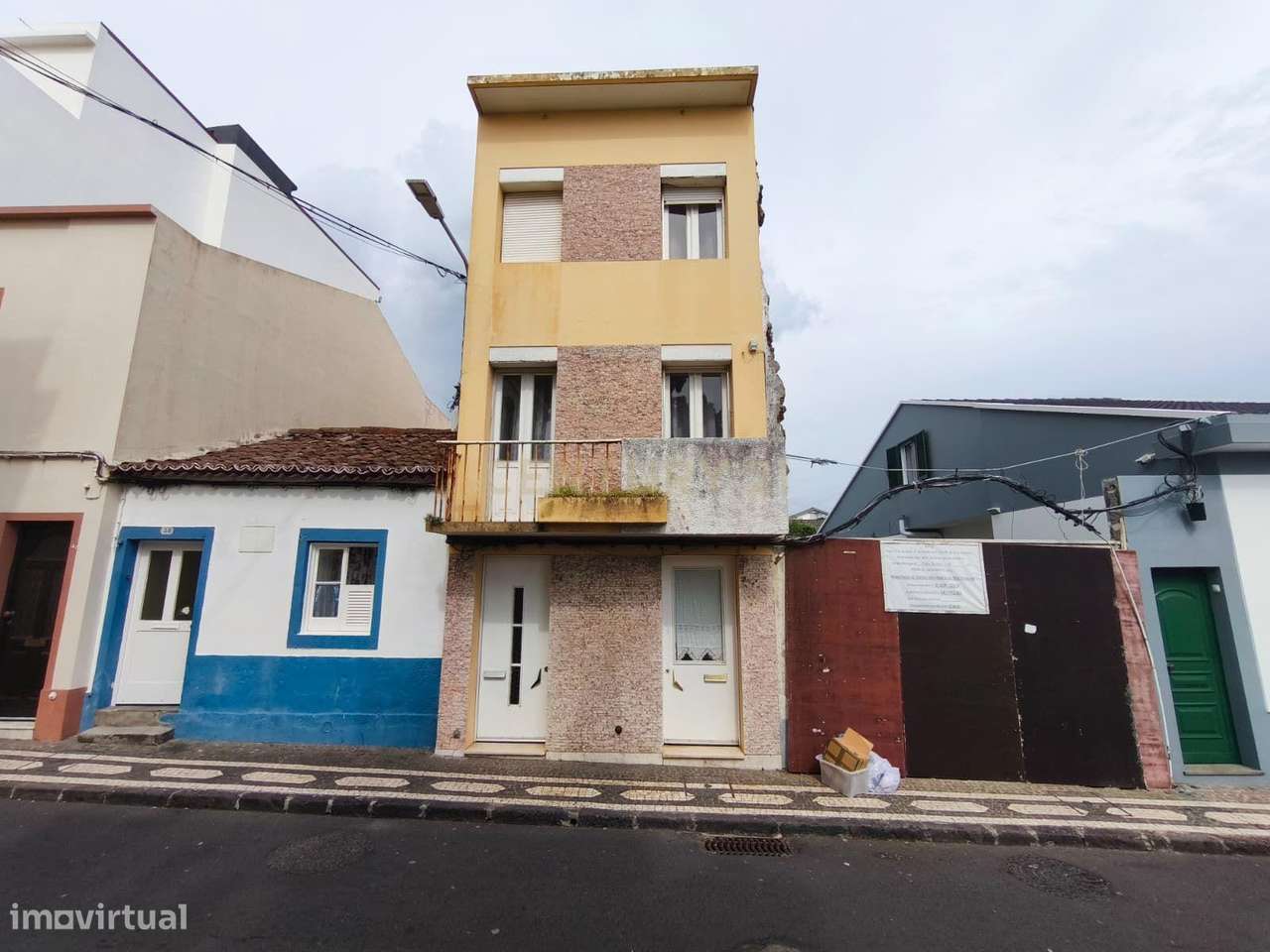 Casa T4 Usada em Ponta Delgada, Ilha de São Miguel - Grande imagem: 2/33