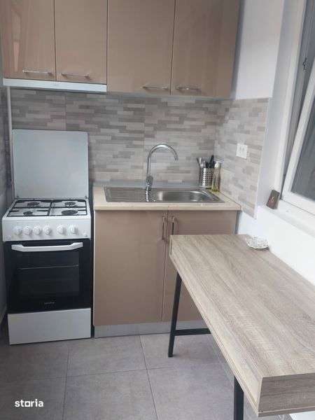 Garsoniera de inchiriat - Imagine principală: 4/7