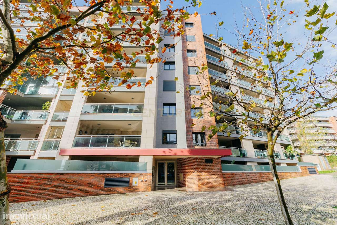 Apartamento T1 com Terraço e Box na Avenida da Mague - Grande imagem: 2/24