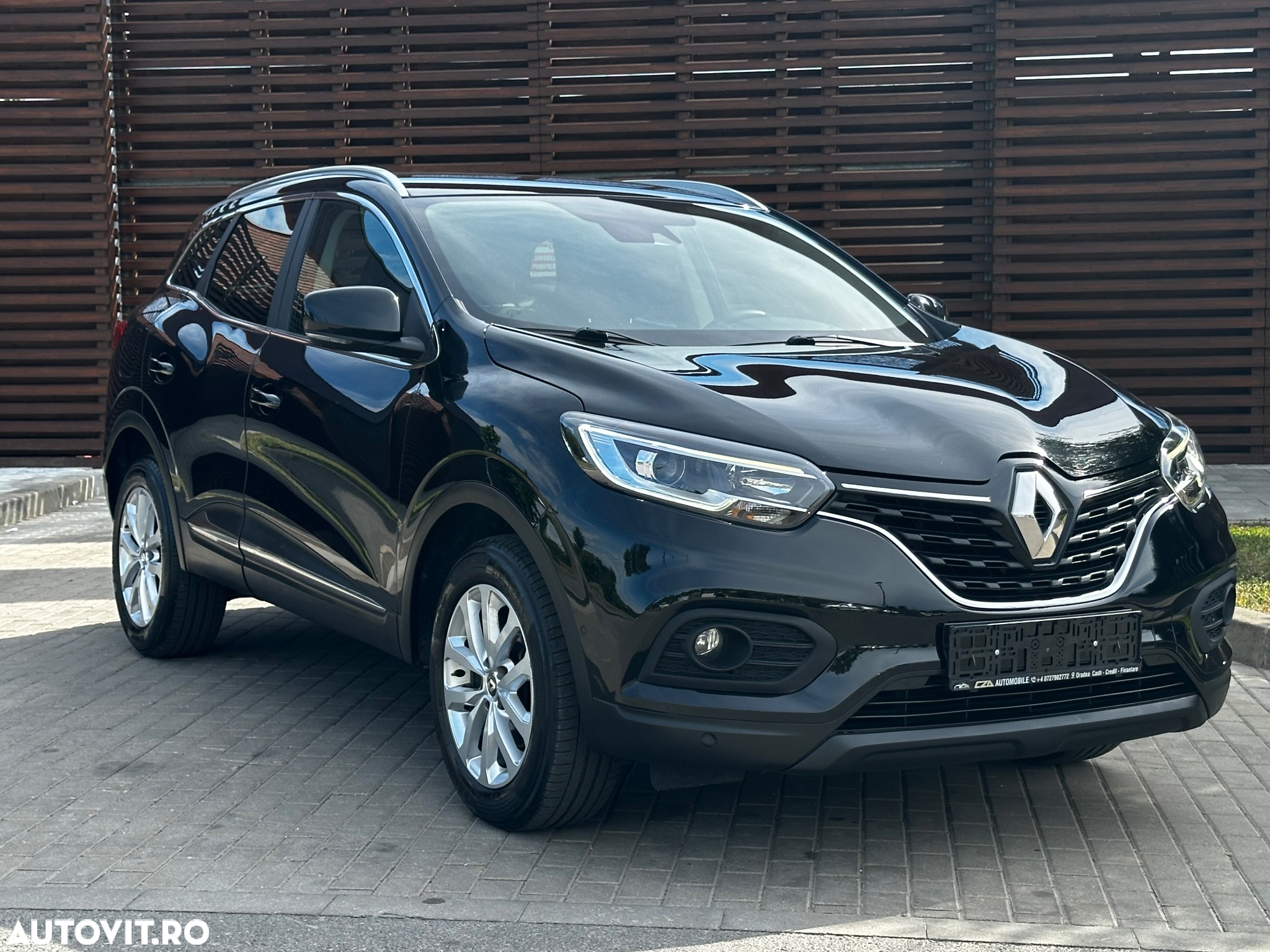 Renault Kadjar TCe 140 GPF LIMITED - 8