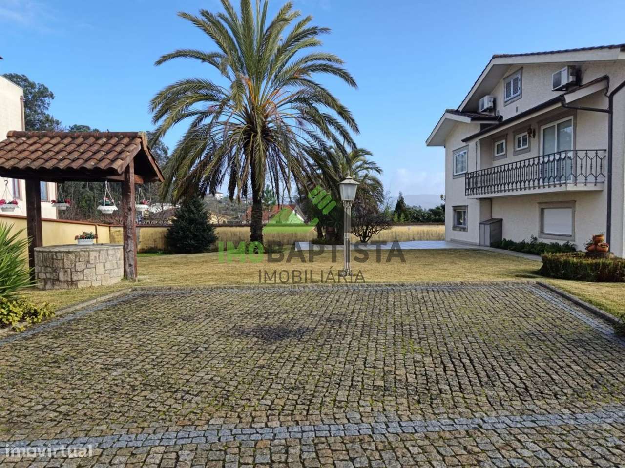 Moradia Isolada Bifamiliar V4 em Louredo - Grande imagem: 2/30