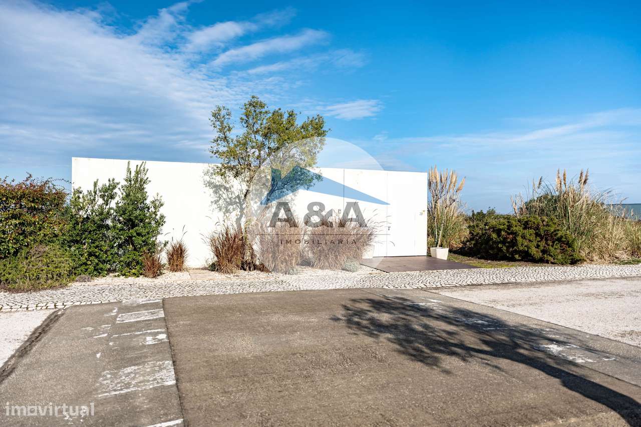 Villa Exclusiva de Arquitetura Contemporânea inserida na Natureza d...-52