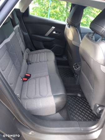 Citroën C4 PureTech 130 Stop&Start SHINE - 27