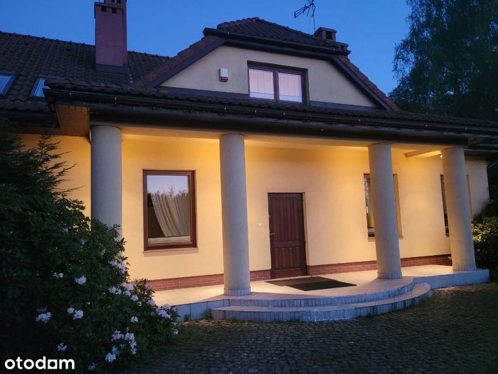 Dom z basenem w otulinie Lasu Łagiewnickiego-5