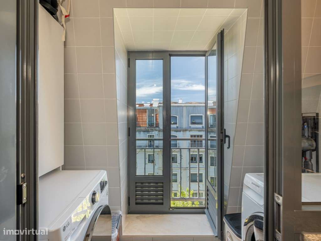 APT T2+1 | QUINTA DA SEARA | ÚLTIMO PISO | GARAGEM | ARRUMO-9