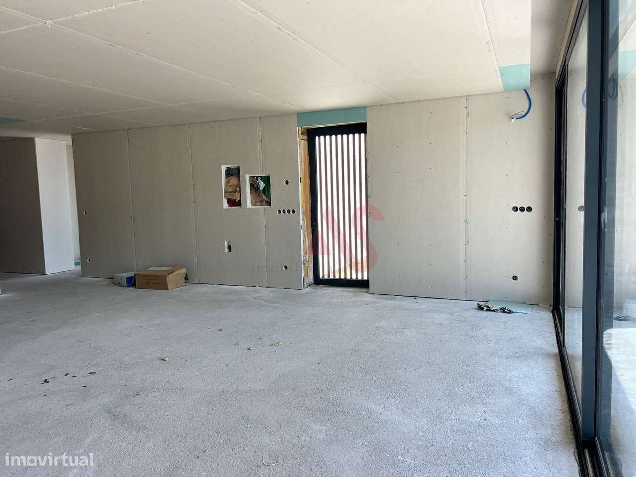 Moradia Térrea T3 com Piscina | Nova | Leitões, Guimarães-19