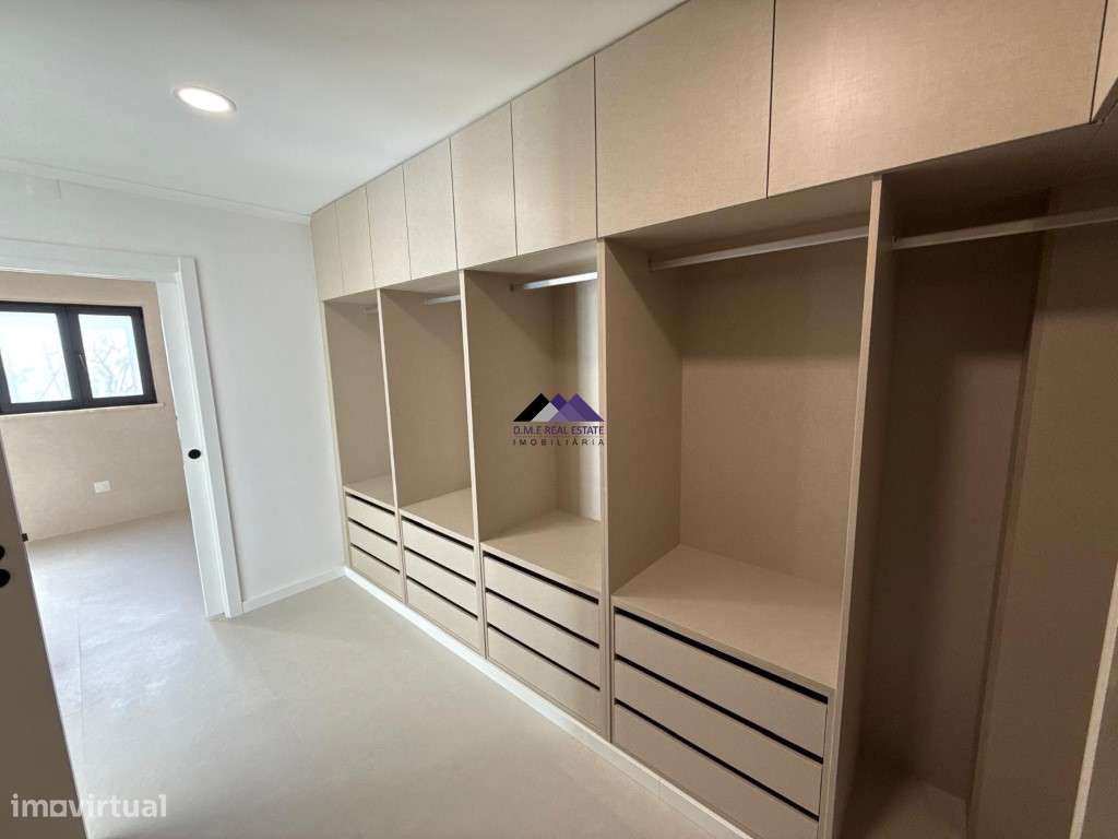 Moradia V3 com Garagem e Piscina a Estrear-46