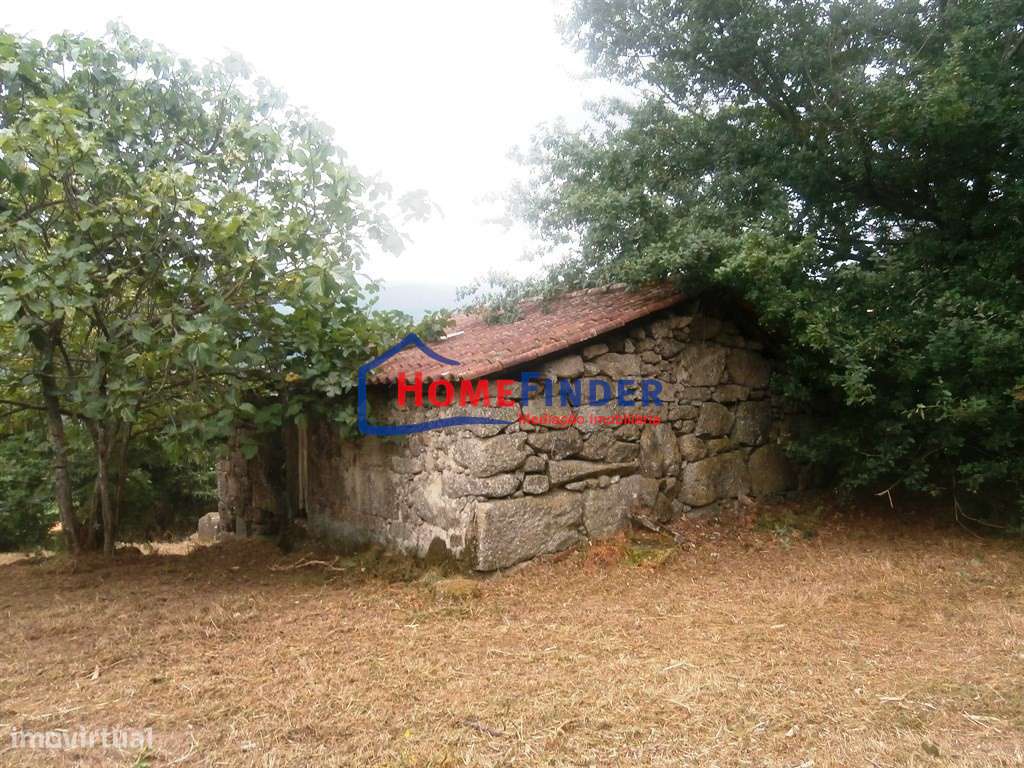 Refúgio Rural com Duas Ruínas e 4.650 m² de Terreno em Friande, Pó - Grande imagem: 5/28