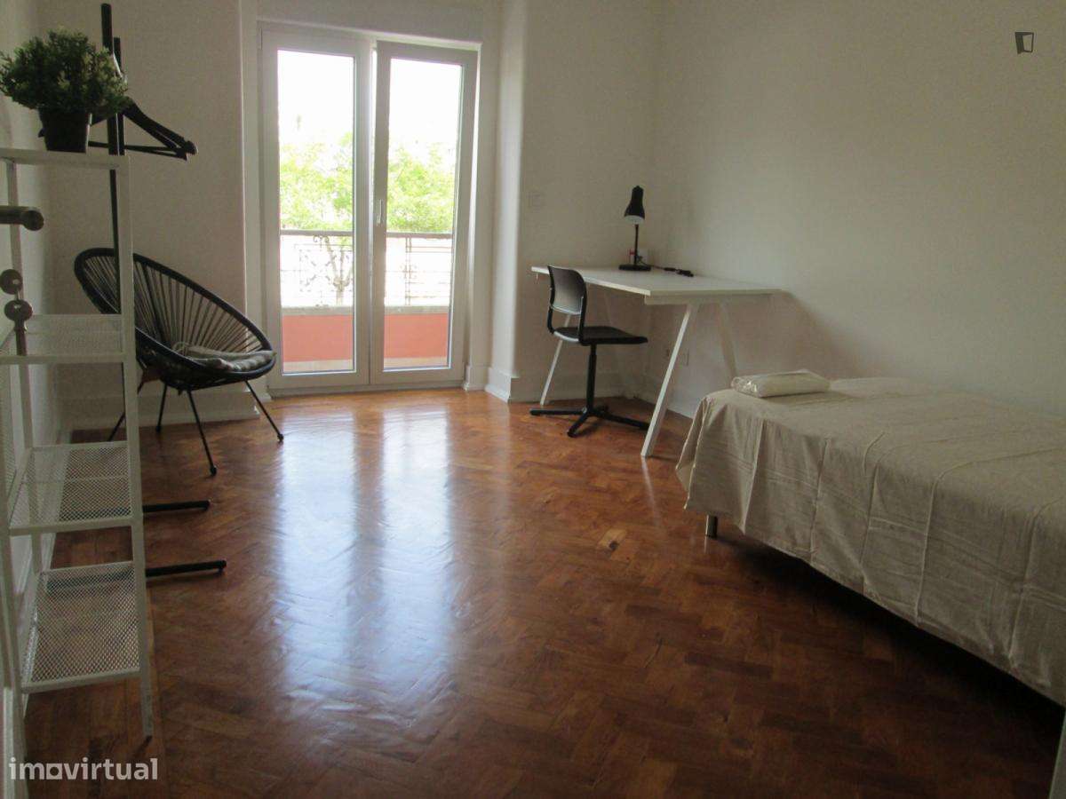 Quarto - localizado em Entrecampos Lisbon - Grande imagem: 3/7