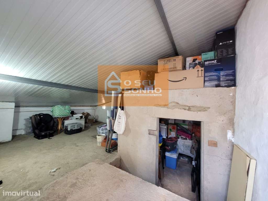 Moradia T3 com Quintal em São Brás de Alportel-17