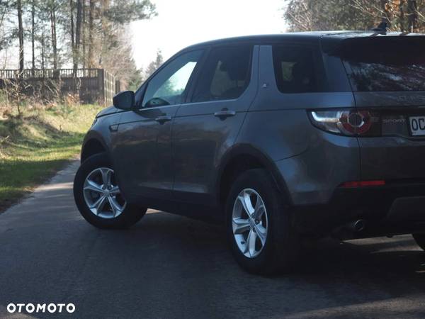 Land Rover Discovery Sport 2.0 D150 R-Dynamic HSE - 39