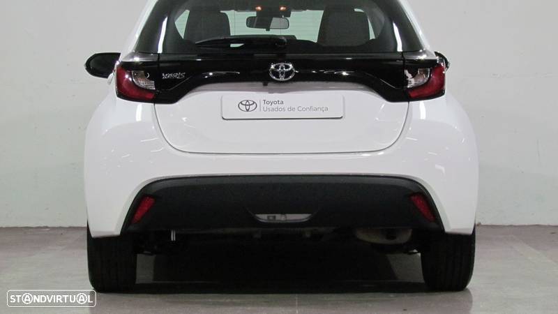 Toyota Yaris 1.0 VVT-i Comfort Plus - 3