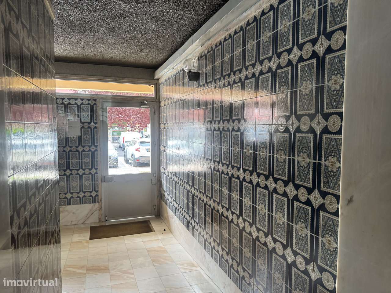 Apartamento T3 no Borel Renovado e Pronto a Habitar: Descubra o Seu R-14