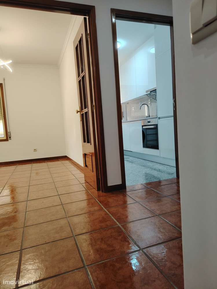 Apartamento, T2, lugar garagem em Canidelo - Grande imagem: 5/16