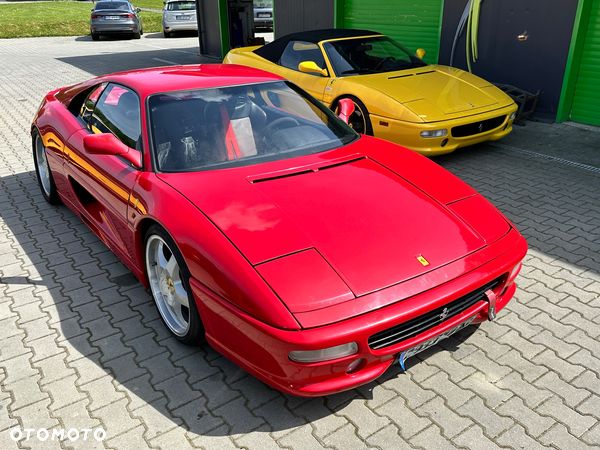 Ferrari F355 - 1