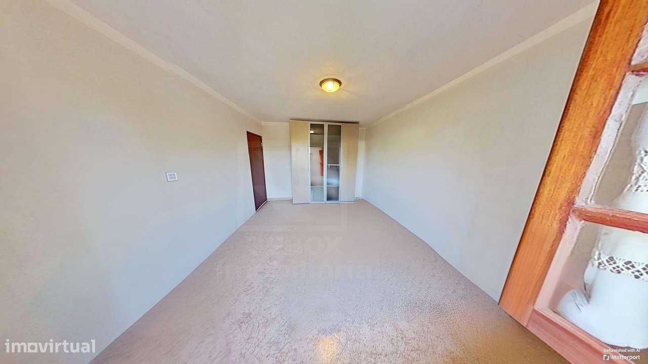Moradia T6 com Terreno 1000 m² + Terreno Rústico – Medelim-37