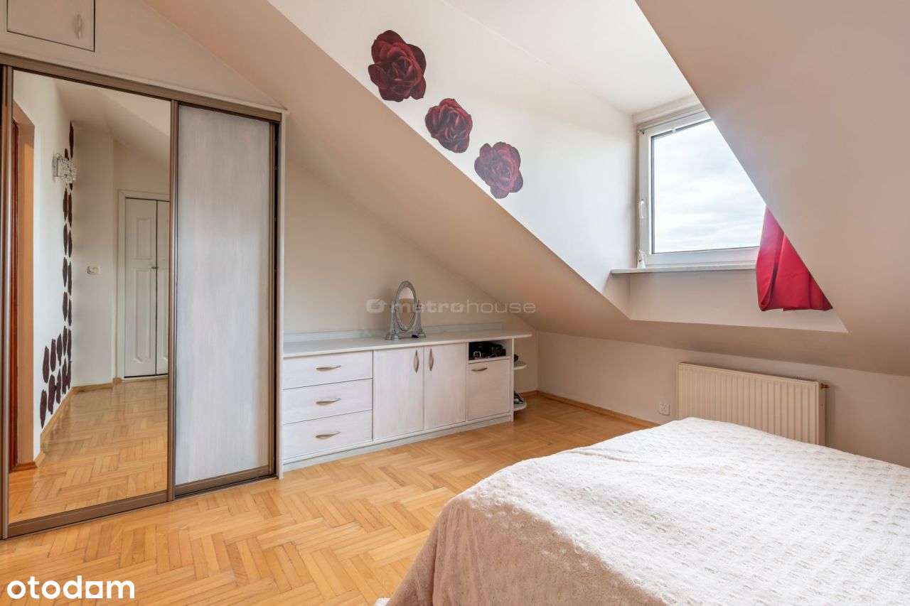 Dwupoziomowe mieszkanie Hallera, Osiedle Generałów-8