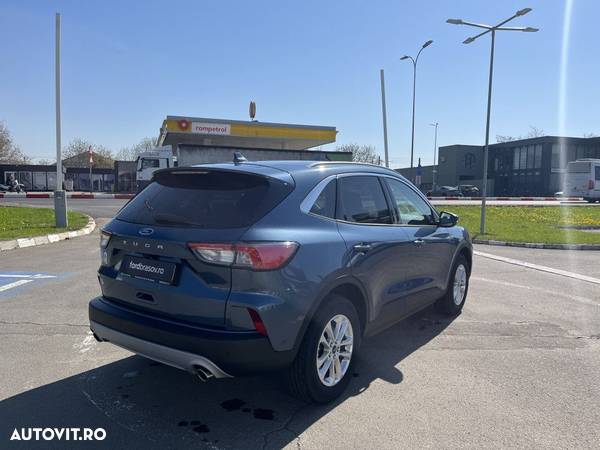 Ford Kuga - 9