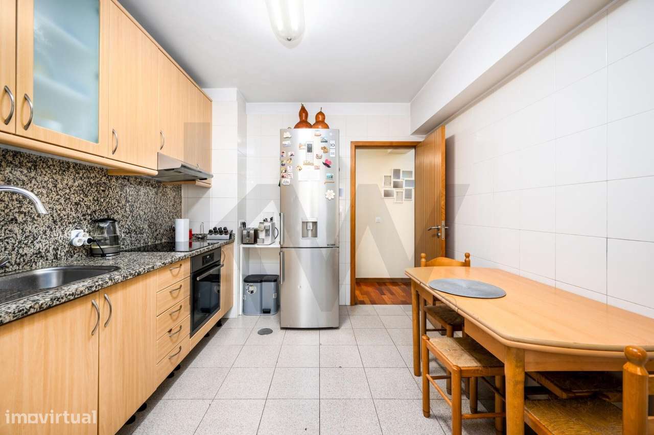 Apartamento T2 no Candal — Garagem fechada — a 500m da Nova Estação de - Grande imagem: 4/18