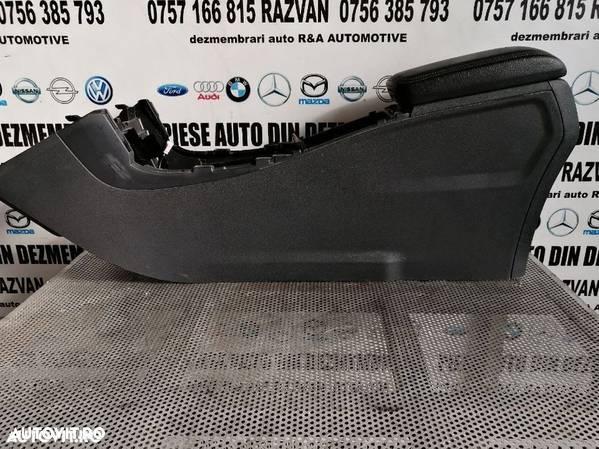 Cotiera Mercedes B Class W246 Intacta Dezmembrez Mercedes B Class W246 Cotiera Mercedes B Class W246 - 1