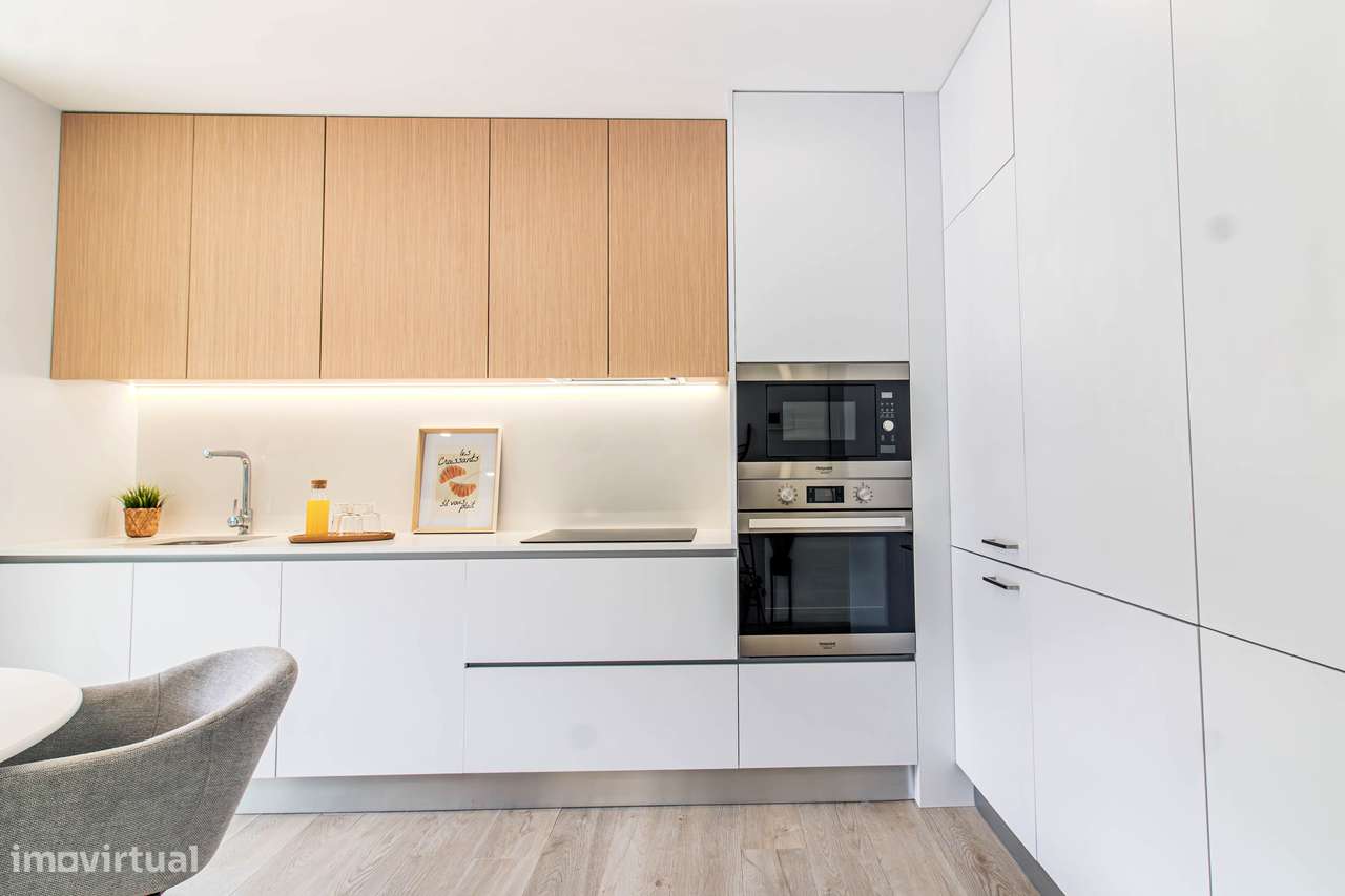 T2 NOVO COM VARANDA E GARAGEM - PRONTO A ESCRITURAR - Grande imagem: 5/27