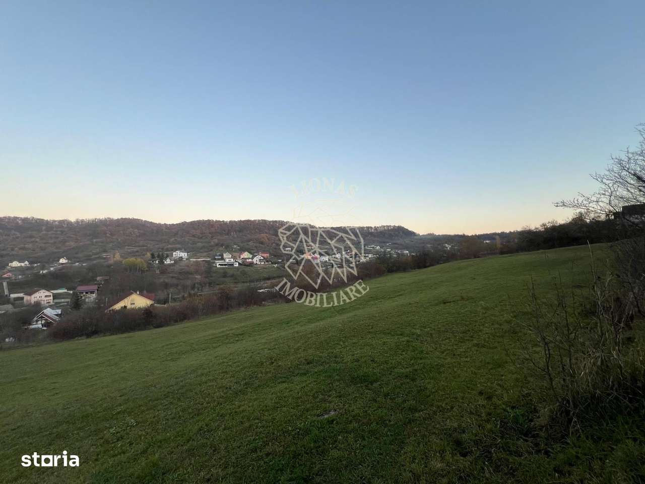 2 parcele teren intravilan 900 mp-utilitati-panoramic-Valea Jelnei - Imagine principală: 2/3