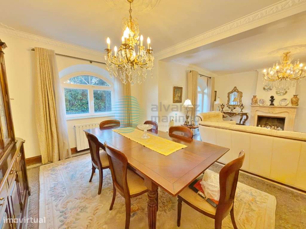 Moradia V5 com terreno com 2075m2, vista de mar-15