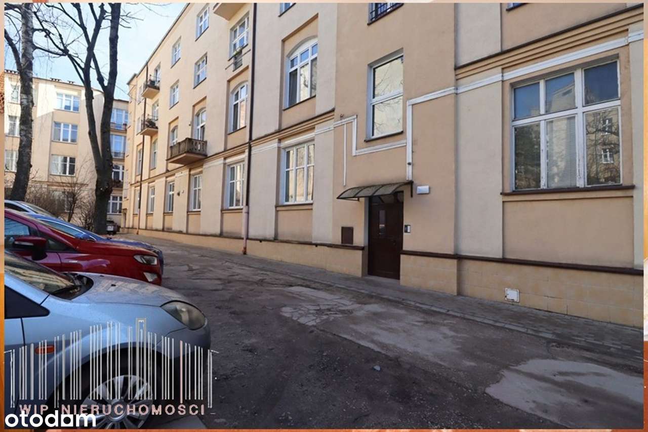 Ciche i przestronne mieszkanie w sercu Łodzi-13