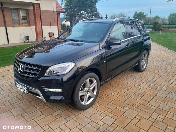 Mercedes-Benz ML 350 BlueTec 4-Matic - 2