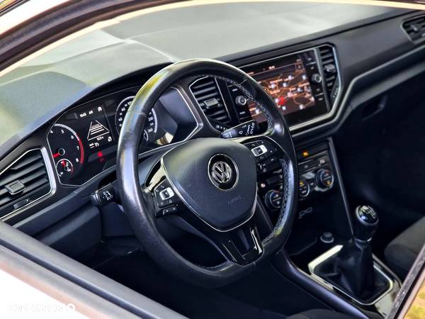 Volkswagen T-Roc 1.5 TSI ACT Premium - 28